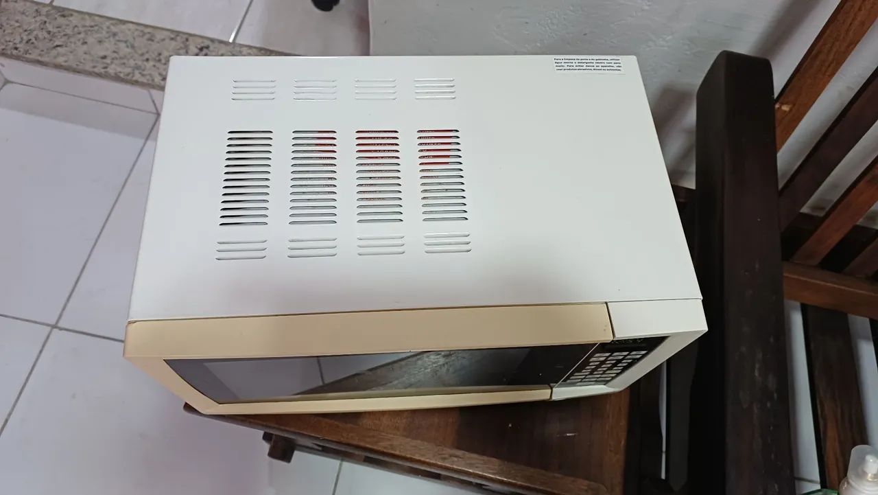 Microondas  philco 20 litros  excelente  - Foto 3