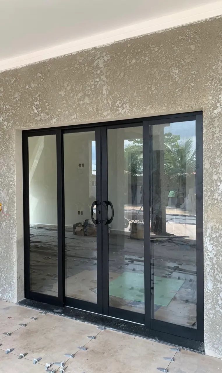 Porta de Correr esquadria e vidro 