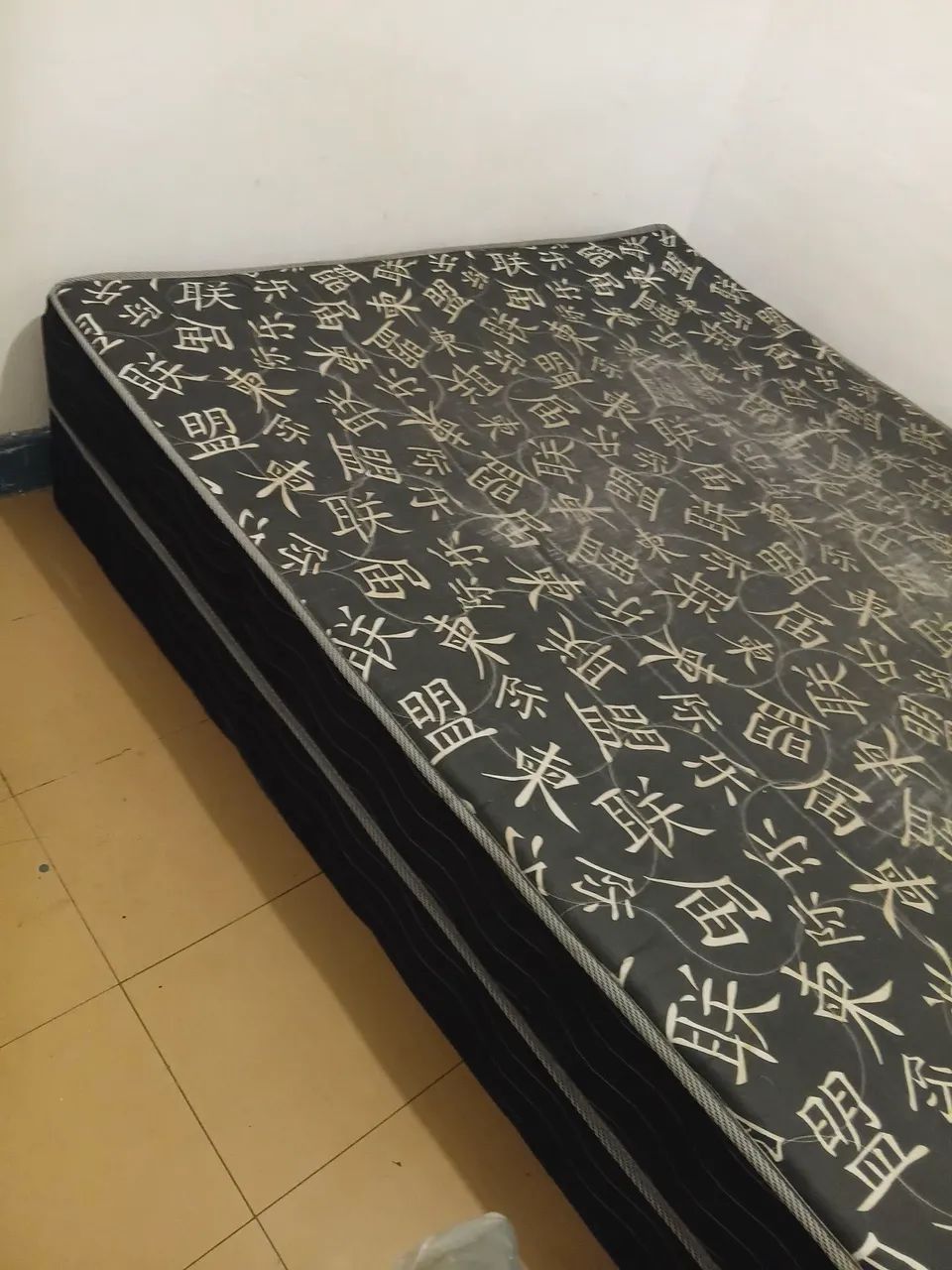 CAMA BOX FIRME