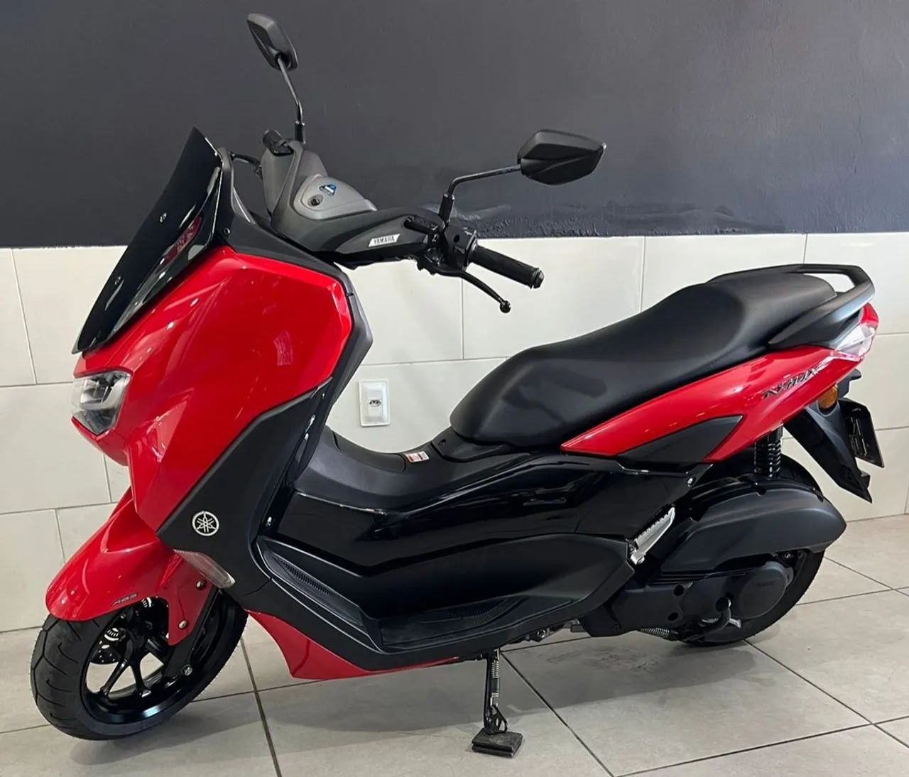 NMAX 160 CONECT