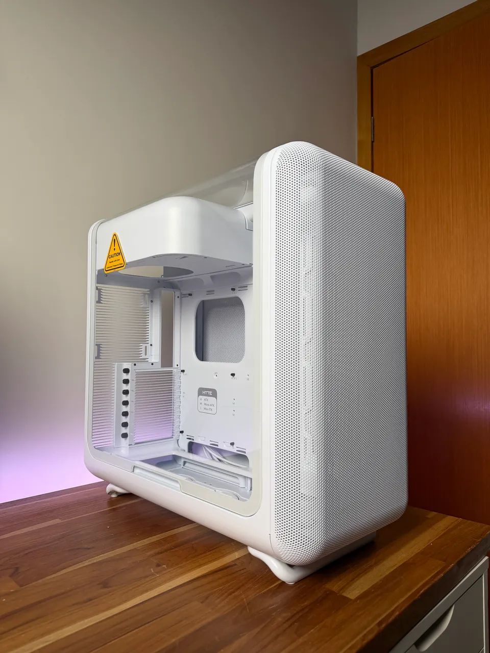 Gabinete Hyte X50 Branco - Foto 2