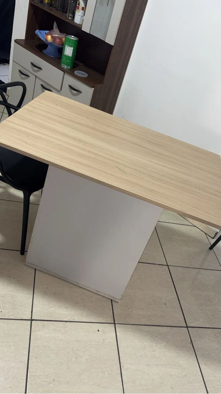Vende - se mesa com pé triangular  - Foto 3