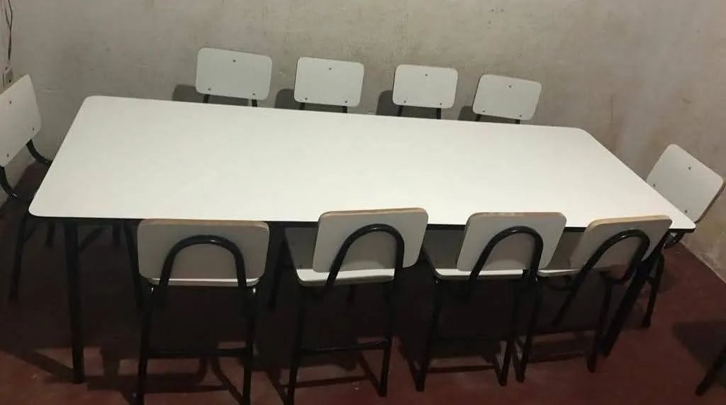 Escolares 64985890606849123