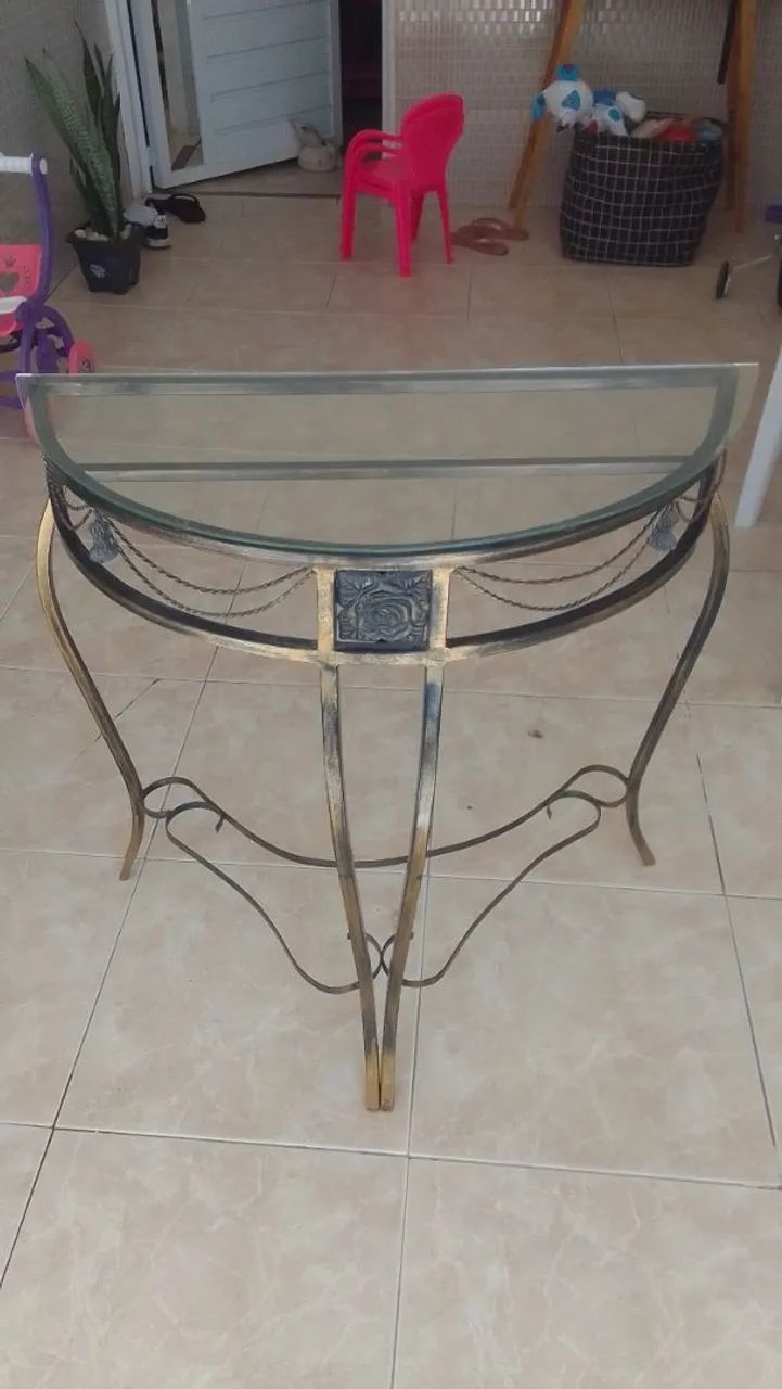 Vendo aparador de ferro com vidro - Foto 2