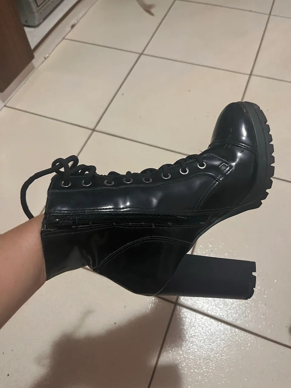 Bota salto alto 
