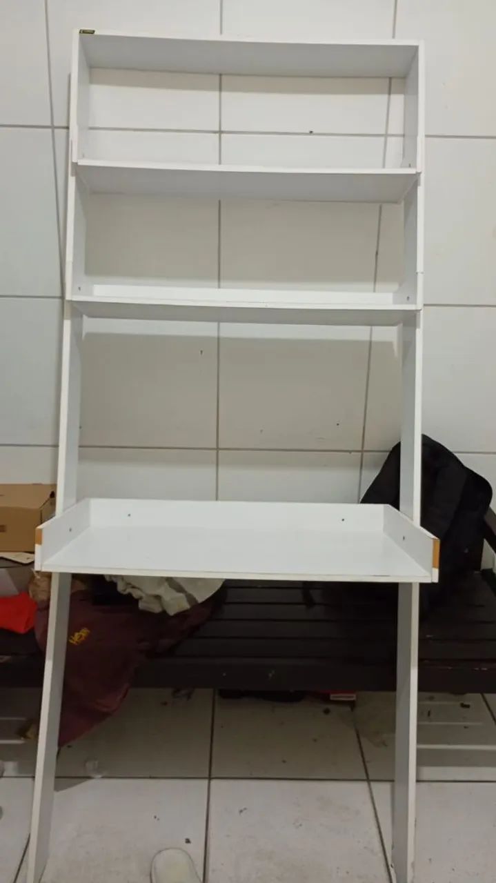 Mesa pra computador retirada bairro papicu - Foto 2