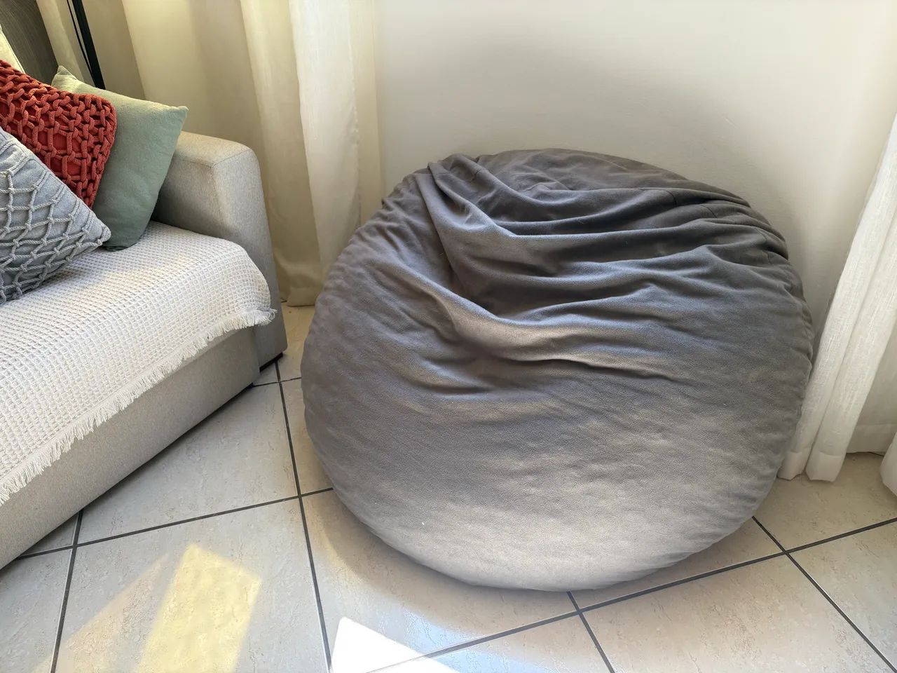 Puff gigante com enchimento 