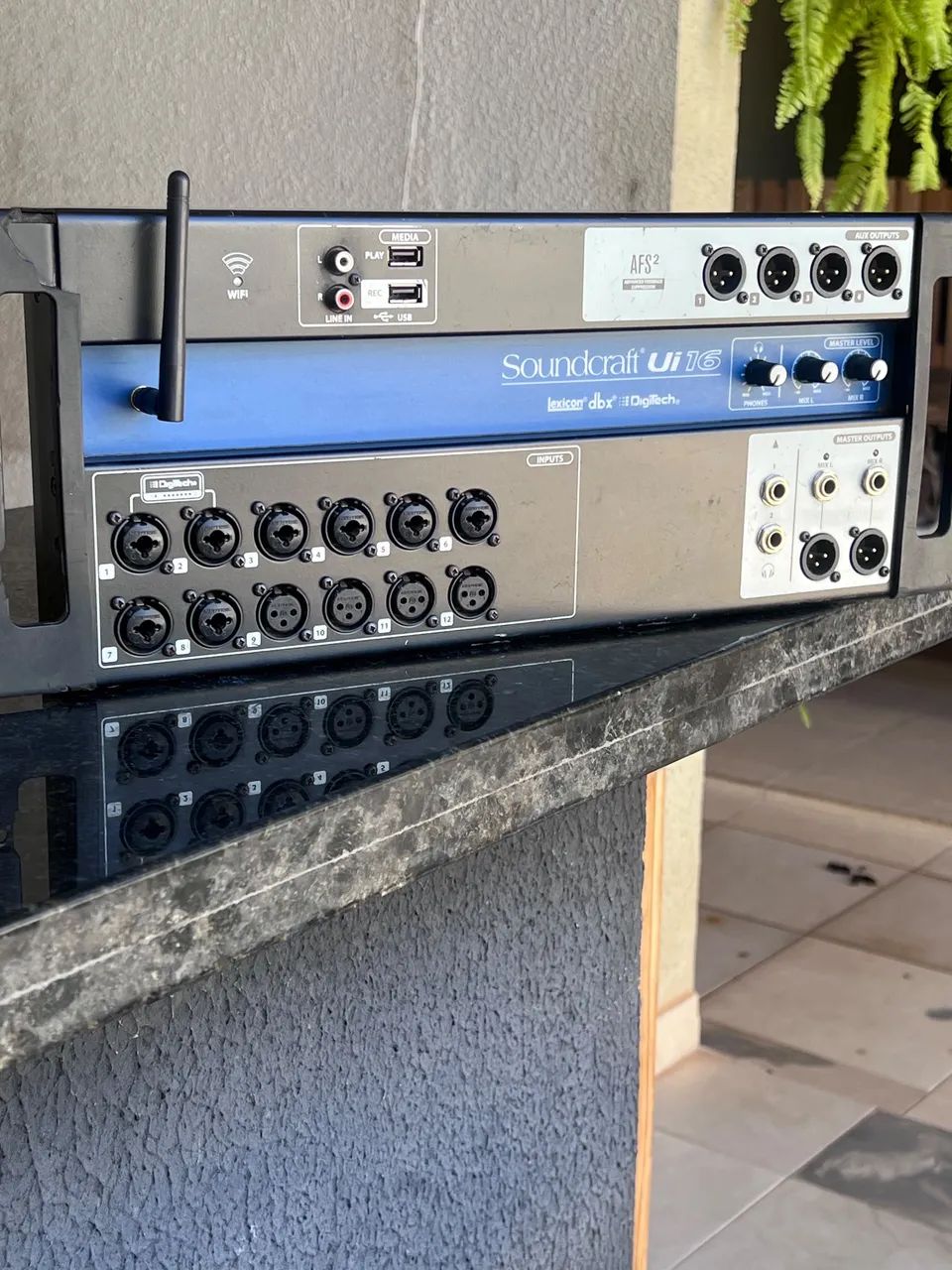 Mesa Digital Soundcraft Ui16 - Foto 3