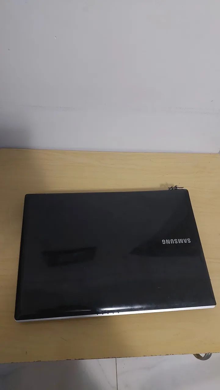 Notebook Samsung Para Reparo da torre de fixação da tela - Foto 4