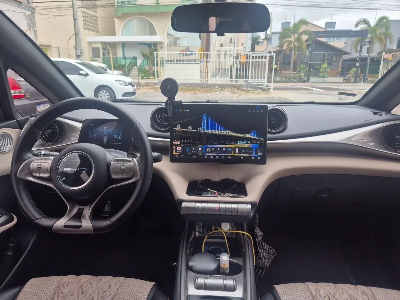 BYD Dolphin EV (Elétrico) 2025