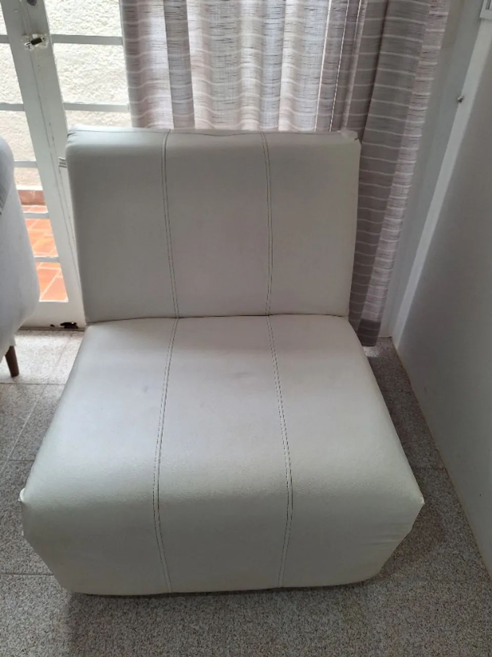 Poltrona_Cama branca de Couro - Foto 3