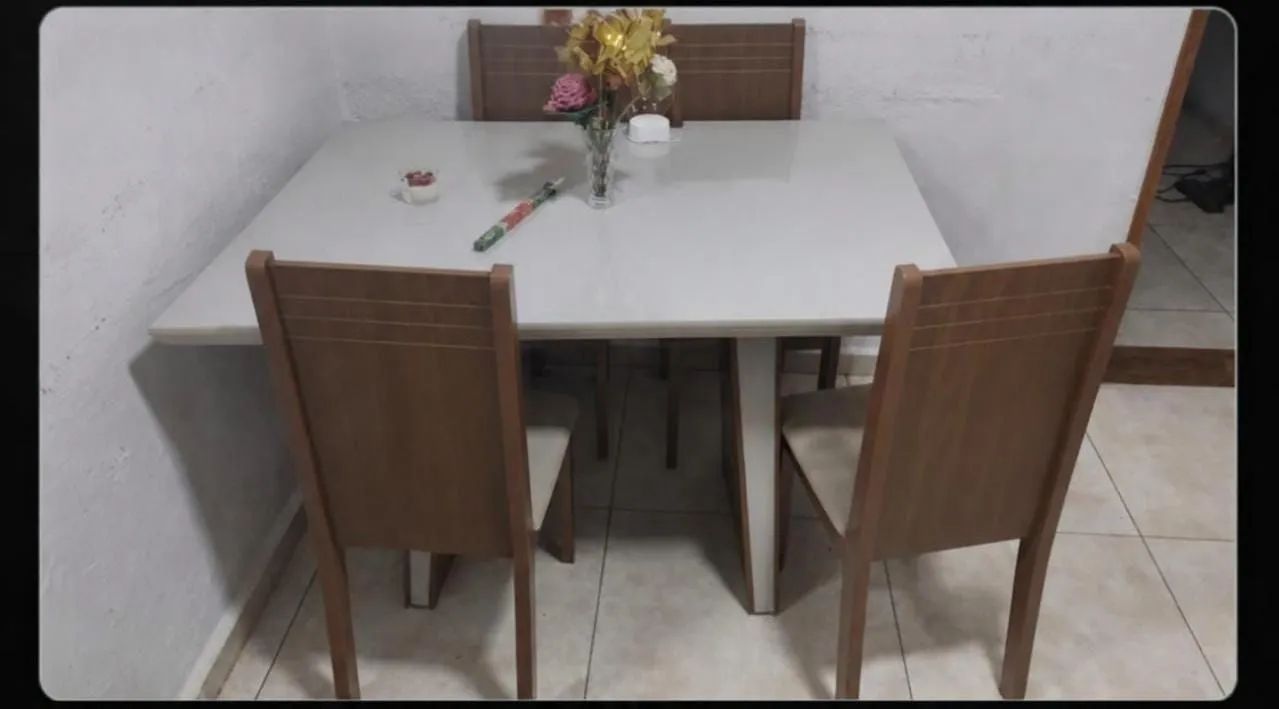 Mesa de Jantar Verona 4 Cadeiras 