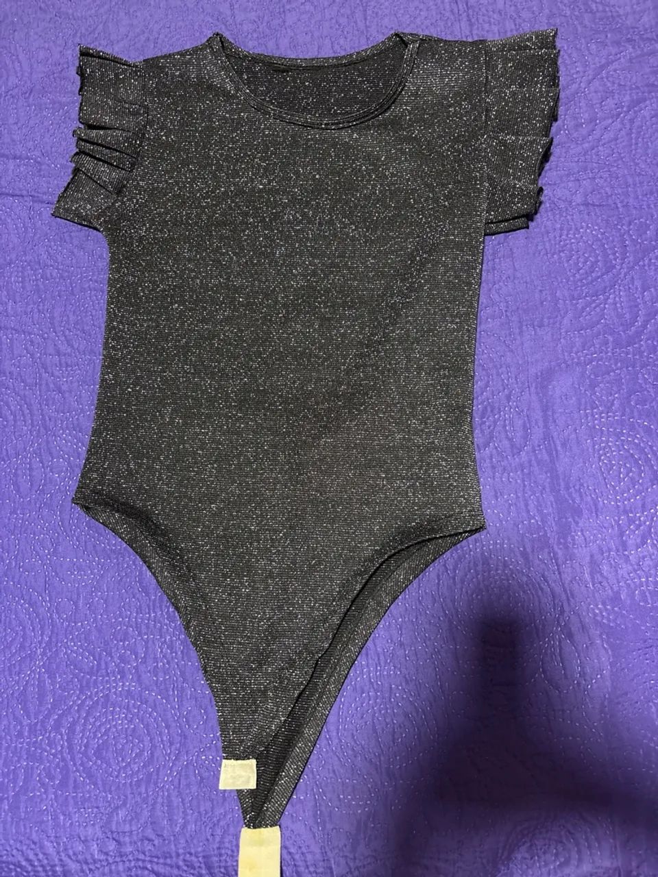 Body preto com brilho