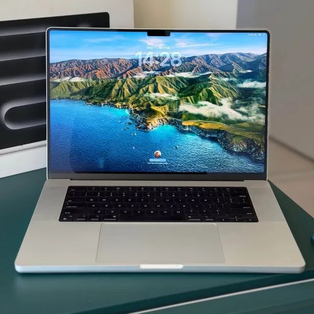 Macbook PRO 16 polegadas M3 PRO, 18GB RAM, 512 SSD impecável