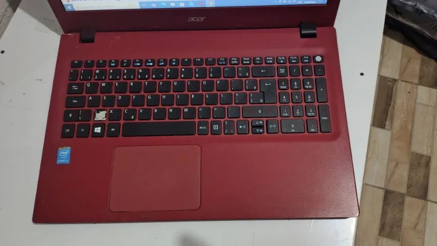notebook Acer Aspire E5-573 com detalhes - Foto 4