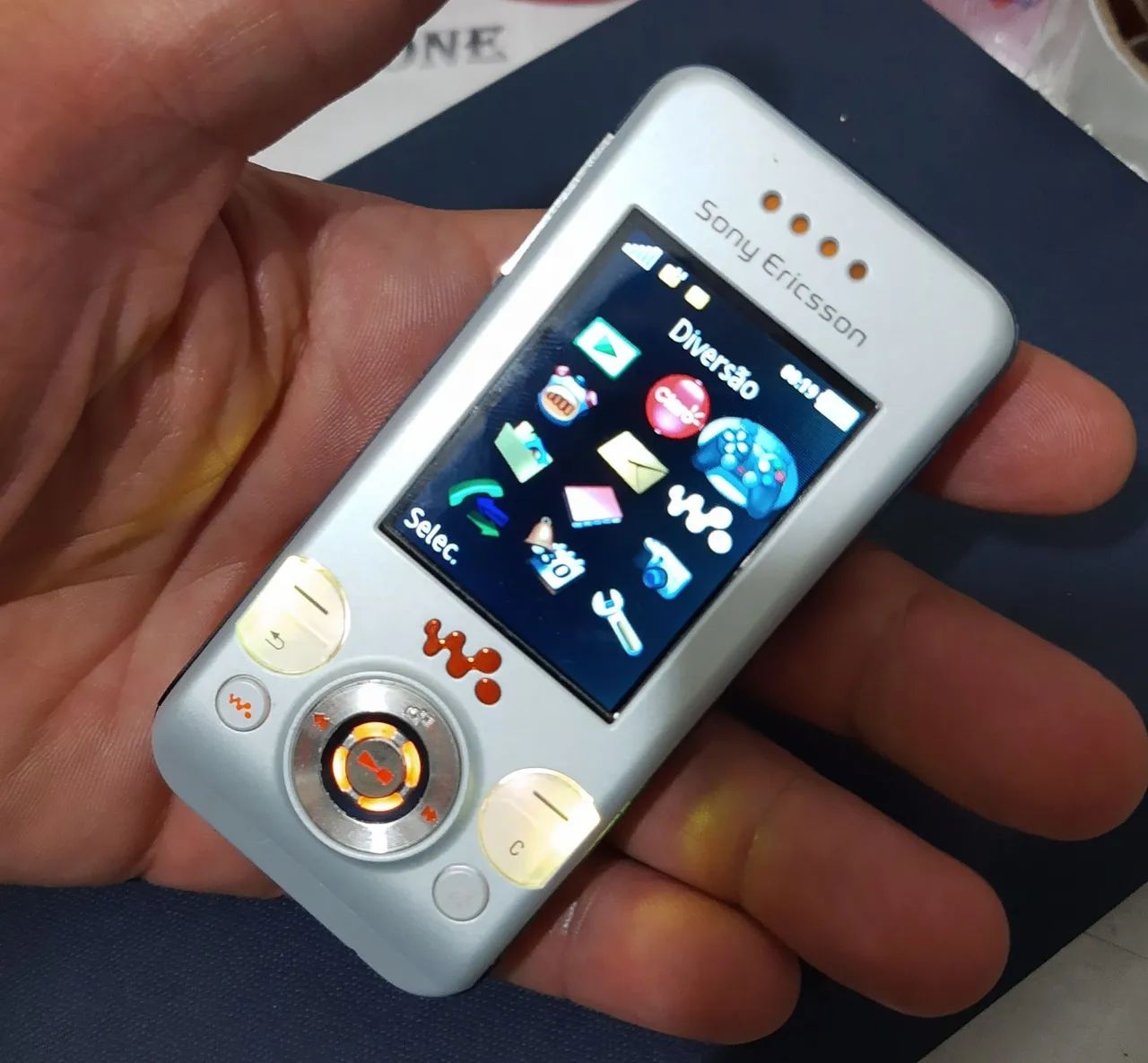 Sony Ericsson w580 celular antigo RELIQUIA branco lindo  - Foto 3