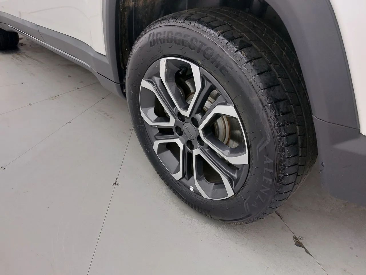 Jeep Commander Limited T270 1.3 TB Flex Aut., foto 12 de 18