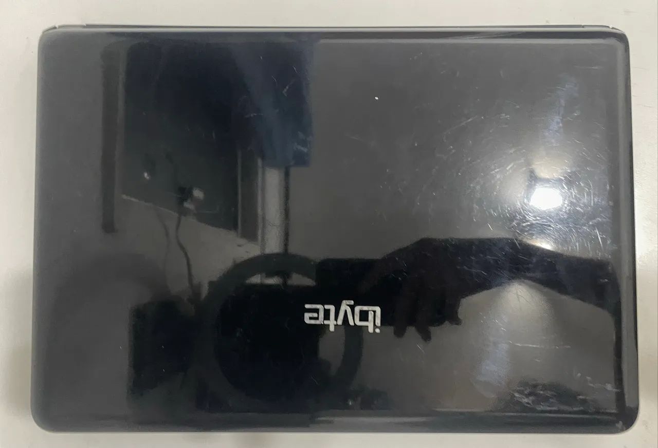 Notebook c/defeito para reparo ou retirada de peças.