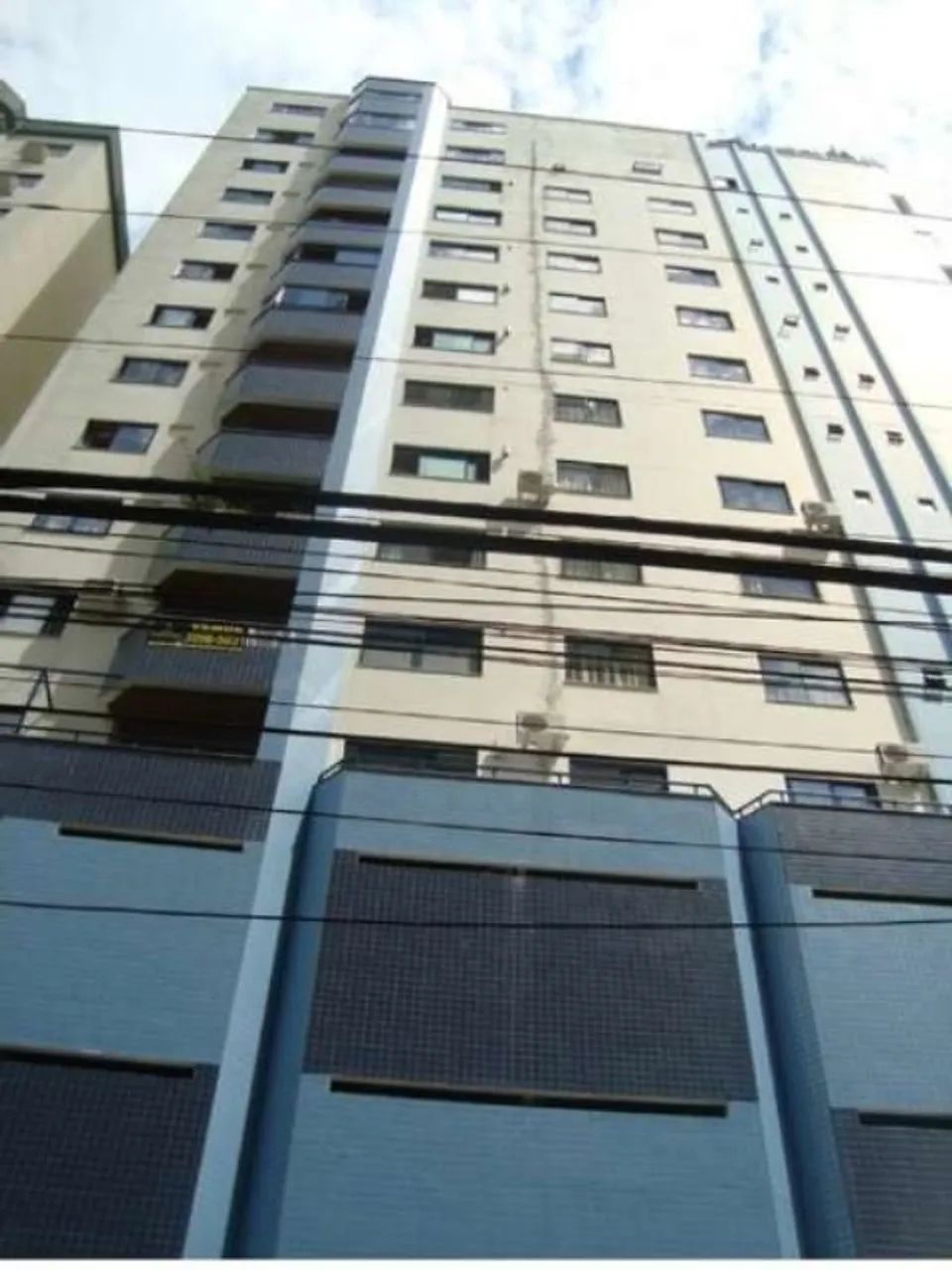 3 dorm / 2 Garagens / Lado do Camelódromo
