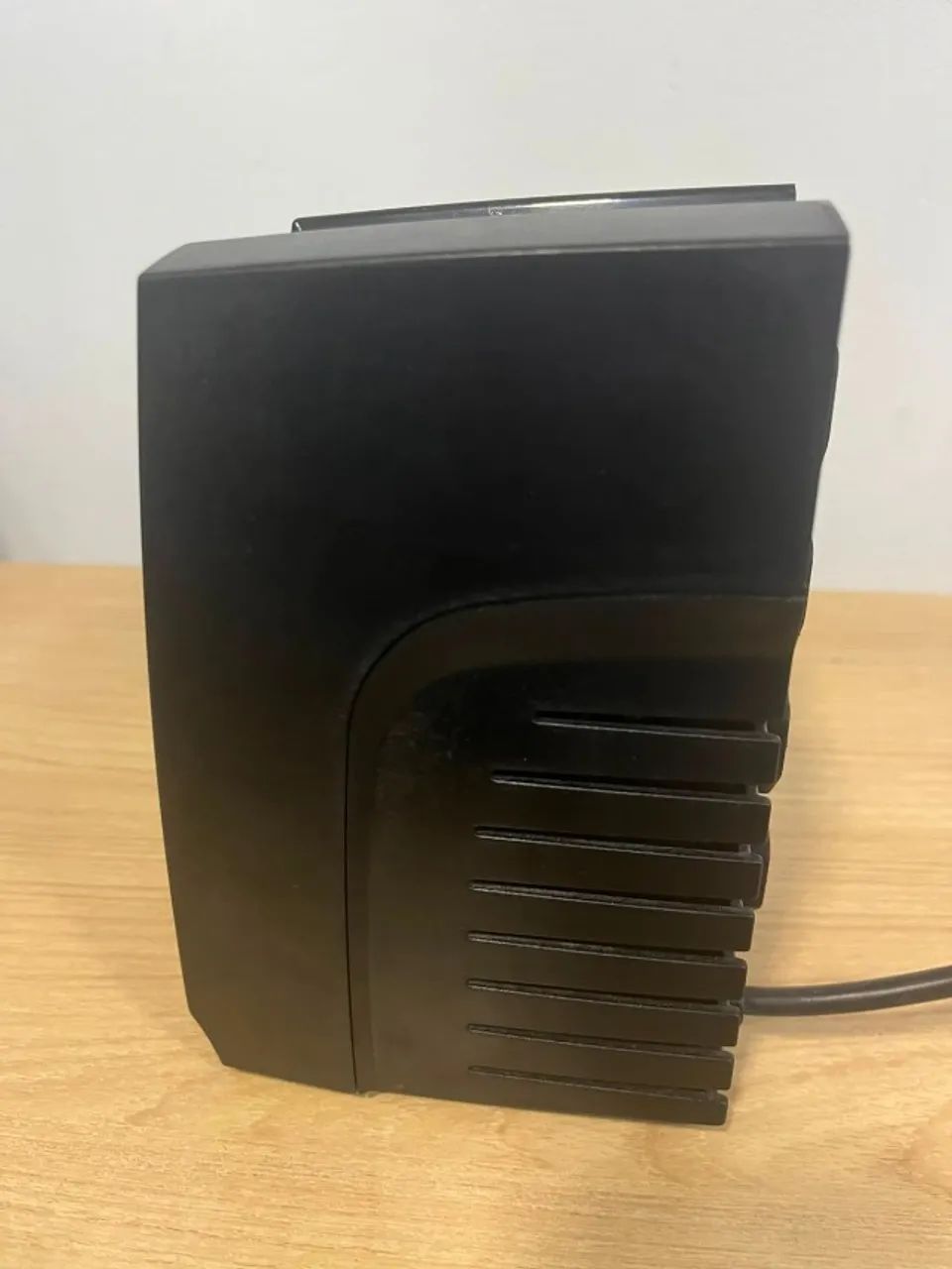 Estabilizador Powers 300 Bivolt (300VA) - Foto 3
