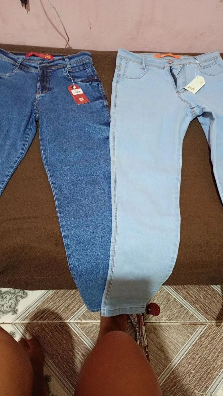 Vendo 2 calça jeans nova nunca foi usada tamanho 42 e 2 short jeans número 44 - Foto 5