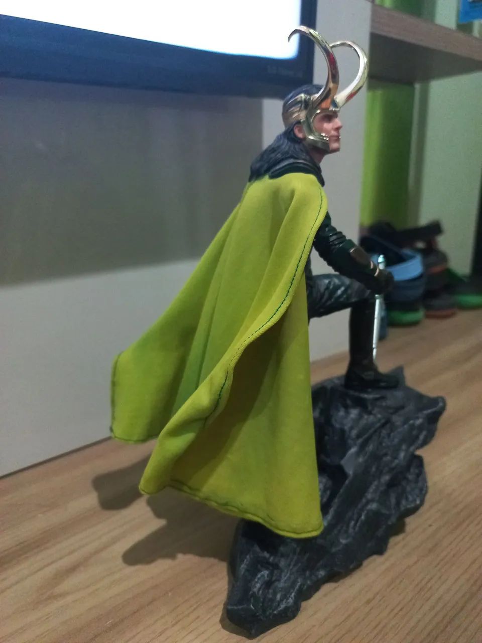 Miniatura iron studios loki 1/10 - Foto 4