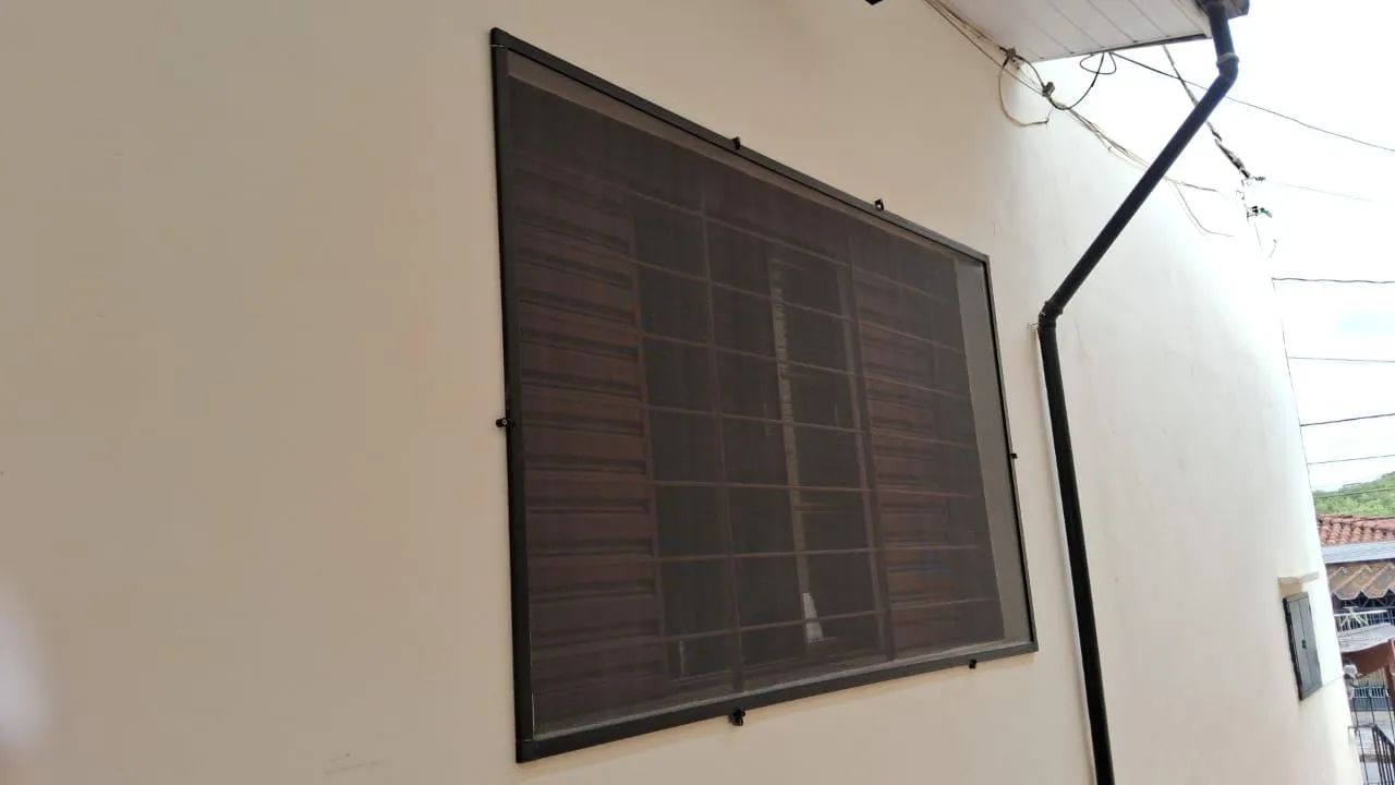 Tela mosquiteiro para janela com segurança  - Foto 2