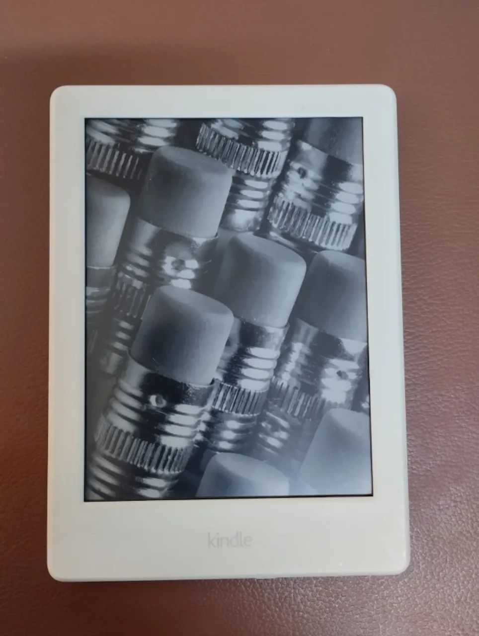Kindle 8ª Geração Wi-Fi + Capa Magnética - Perfeito Estado