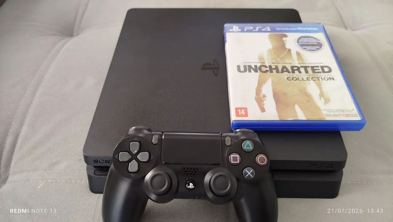 PS4 slim 