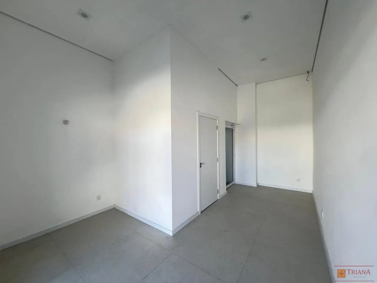 SALA COMERCIAL EM COQUEIROS - Foto 4