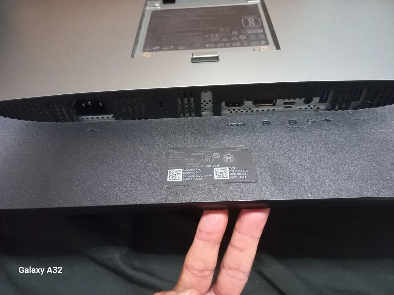 Monitor Dell UltraSharp U2720Q Tela Danificada - Foto 4