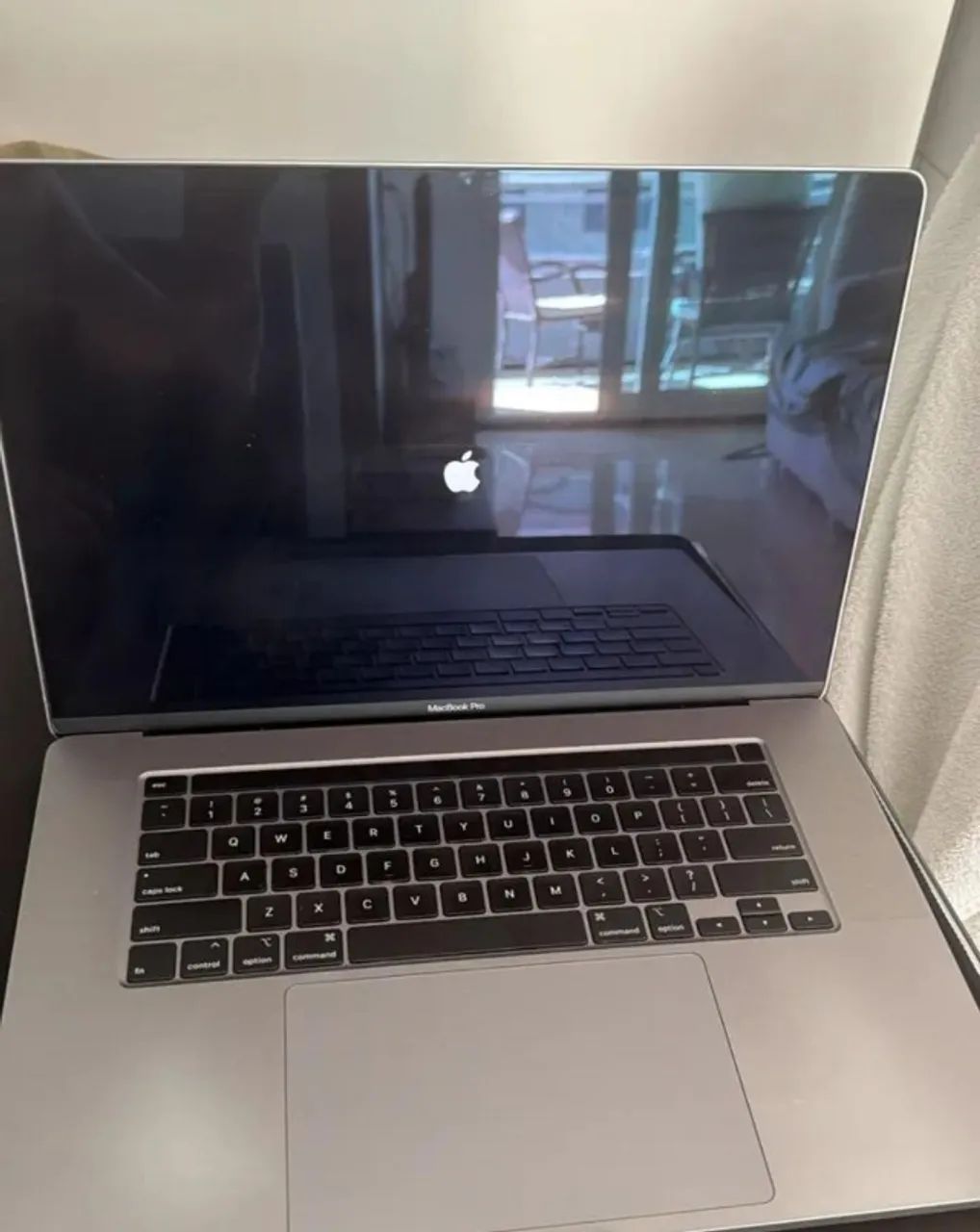 macbook pro processdor i9 ano 2019 placa de 4 gb ram 32gb , ssd 1 tb tela de 16 polegadas - Foto 4
