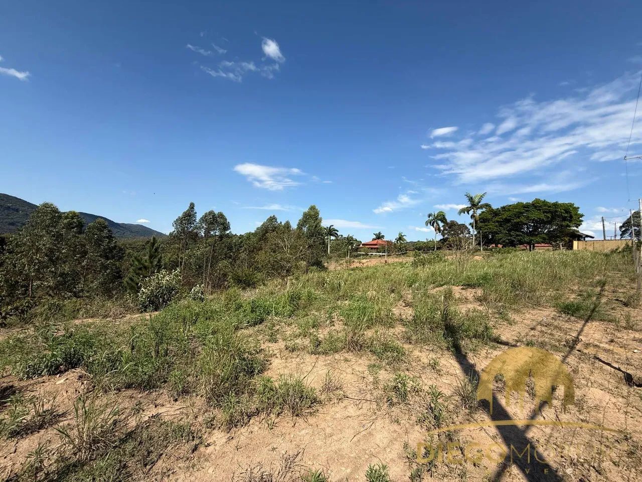 Terrenos à venda com 1.500 m² - Foto 2