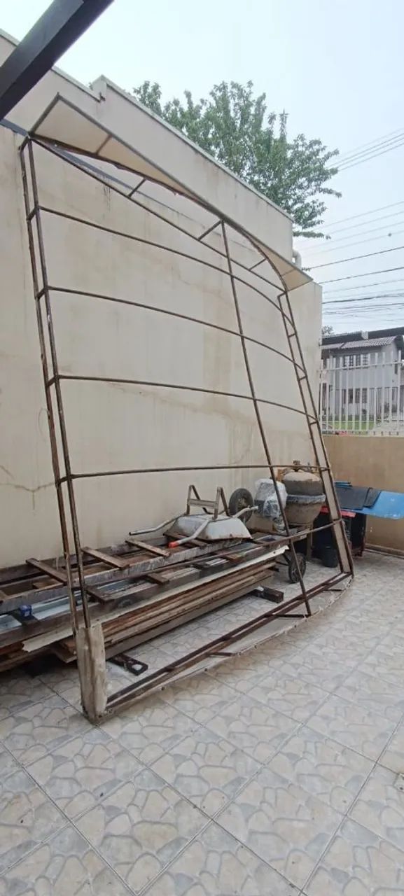 Vendo estrutura para toldo sem lona