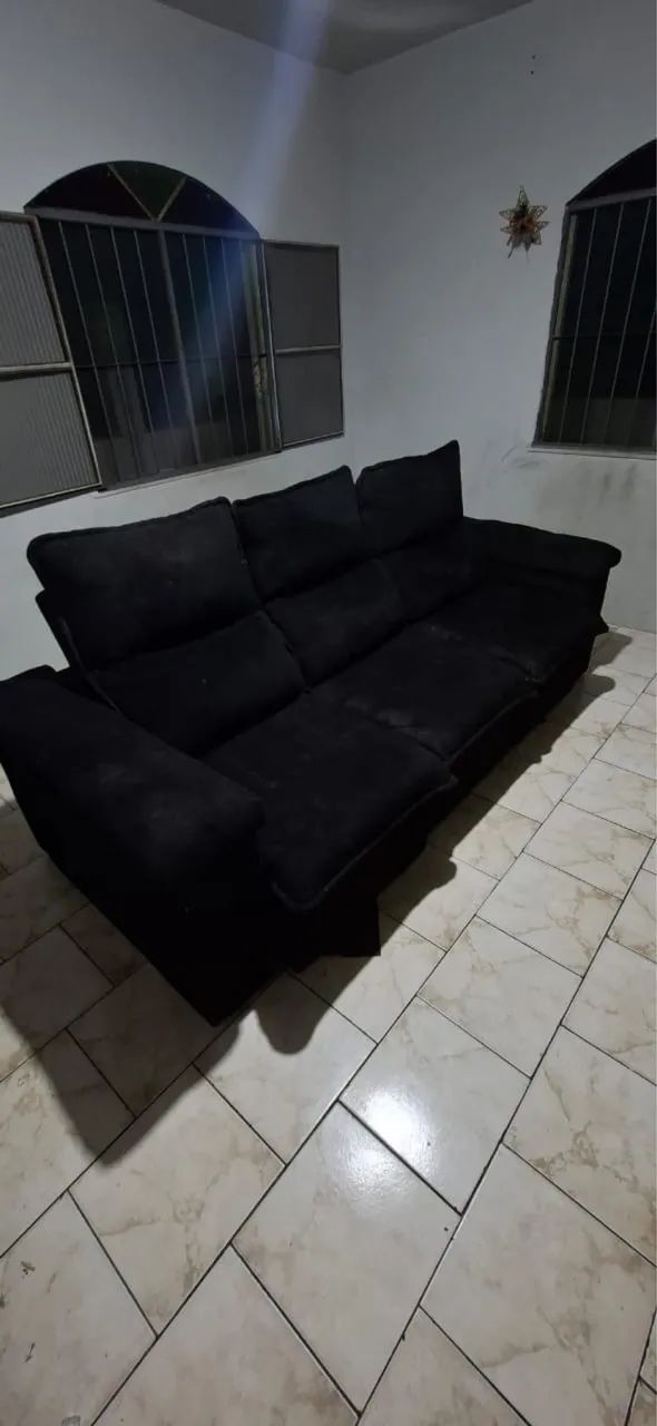     Sofá Preto 3 Lugares - Oportunidade  - Foto 2