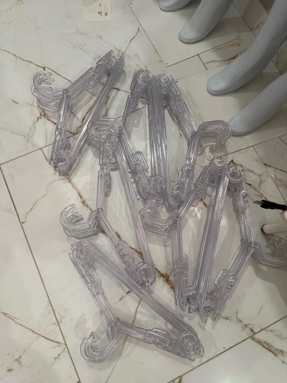 Cabides normal e de pregador .