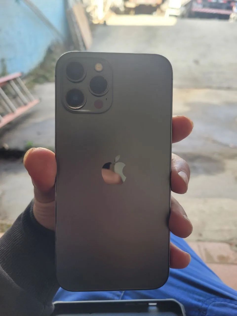 iPhone 12 Pro Max - Foto 2