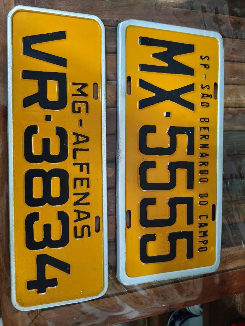 Placa de carro antiga 