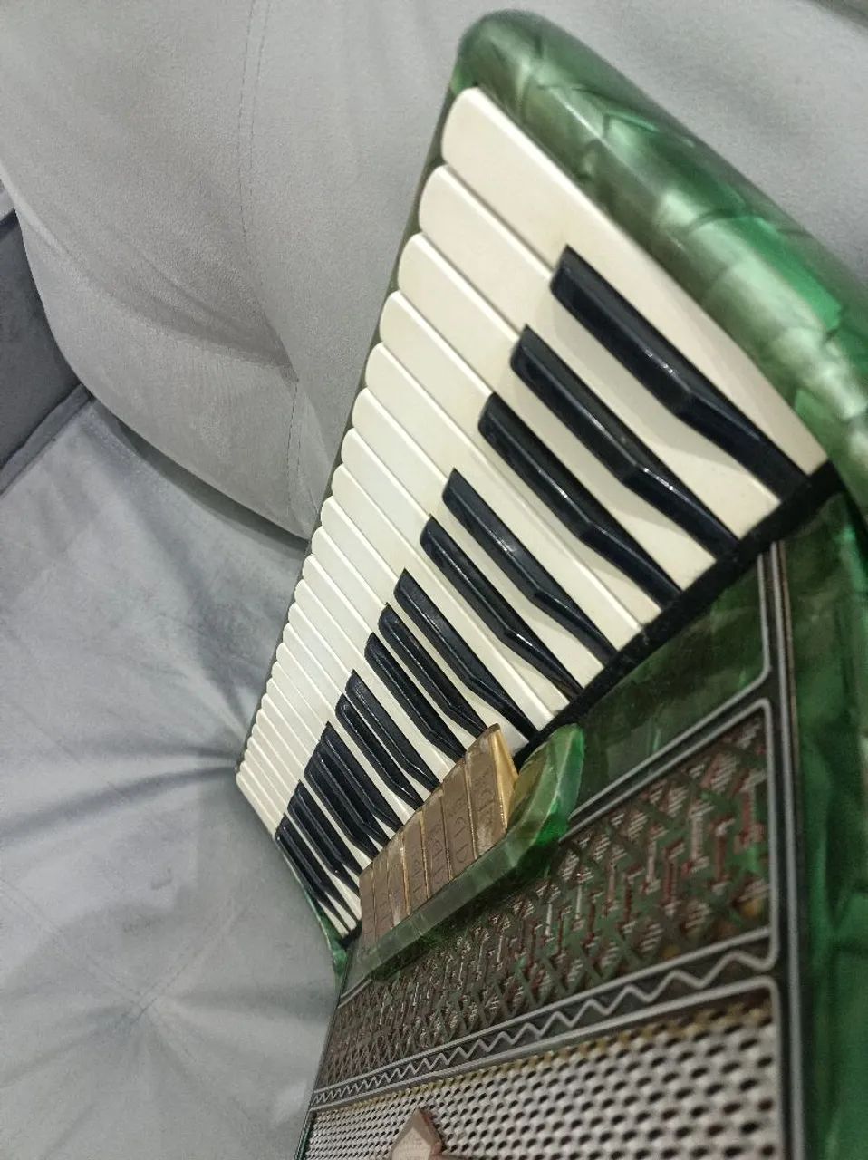 Gaita/sanfona/acordeon Scala 120 baixos "IMPECÁVEL" - Foto 4