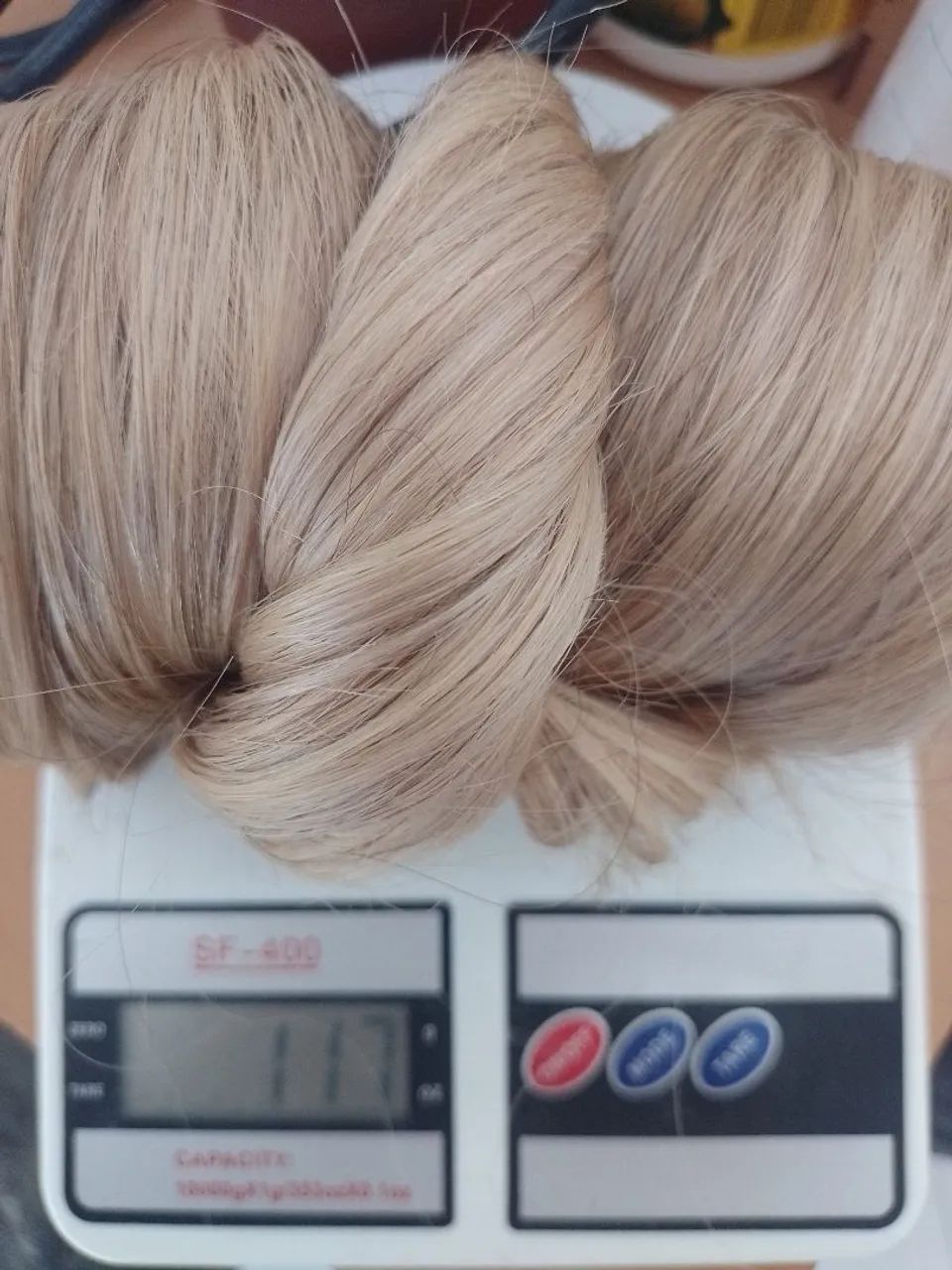 Mega hair