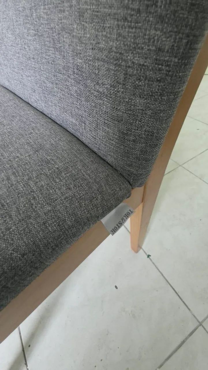 Conjunto 8 Cadeiras Tok&Stok - Madeira e Estofado Cinza - Foto 3