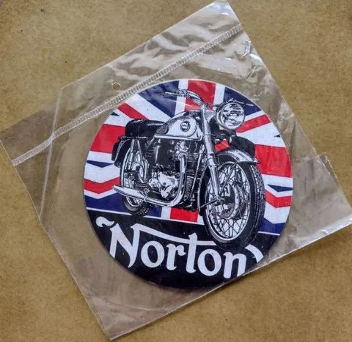 Placa Decorativa em Metal Norton  - Foto 3