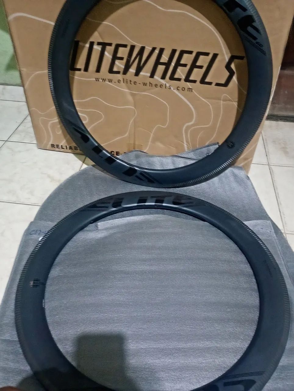 Par de aro elite Wheels 60mm carbono speed  - Foto 2