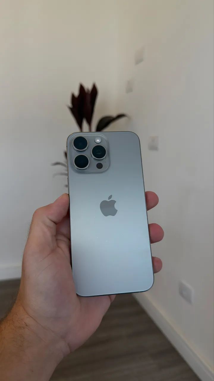 iPhone 15 Pro Max 256gb Titanium natural  - Foto 2