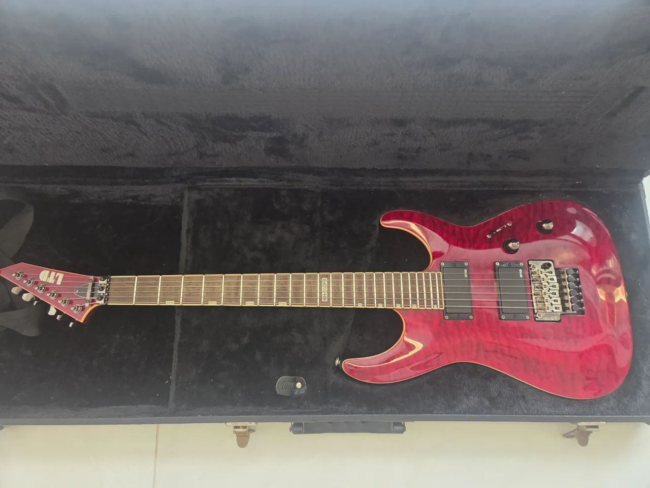 Guitarra LTD MH 350-FR + Case - Foto 4