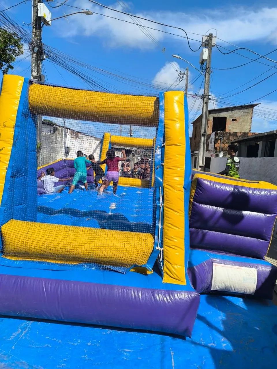 Futebol de sabão+ cama elástica - brinquedos infláveis para festas e eventos - Foto 2