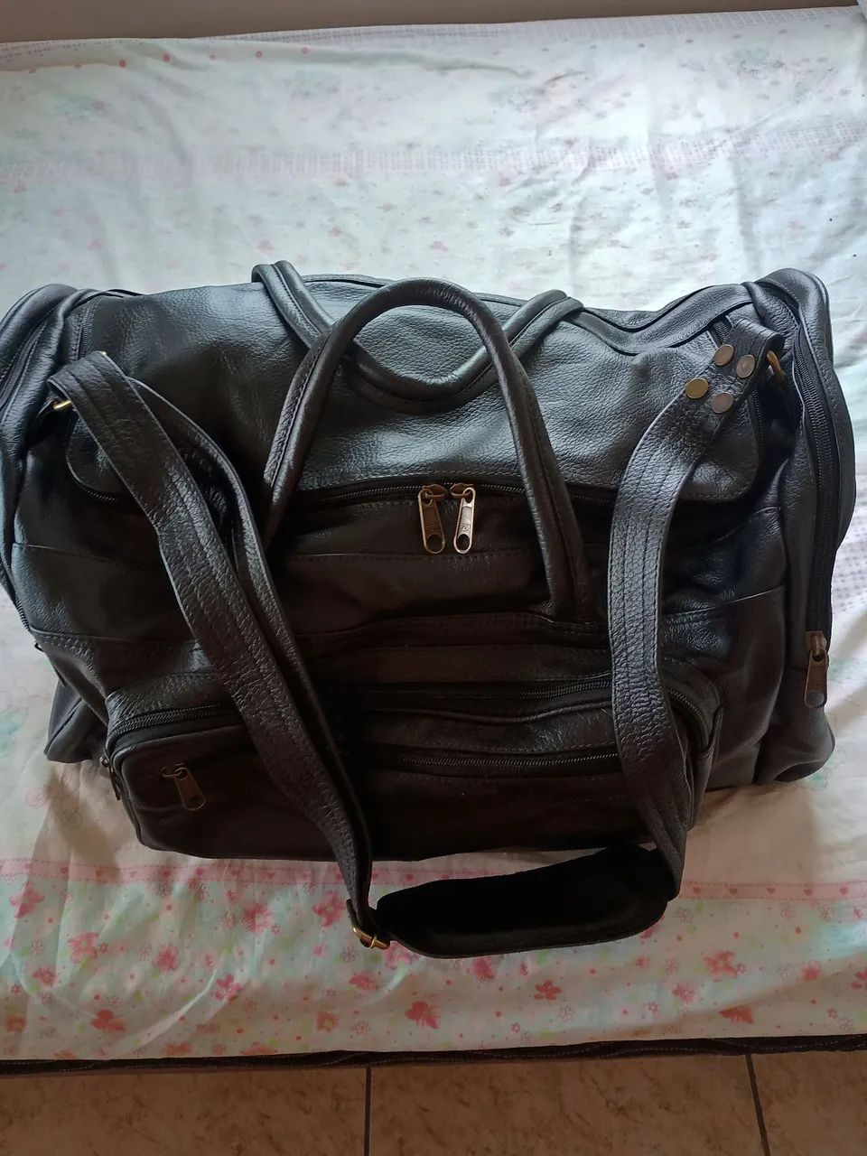 Bolsa de Couro Legítimo Nova R$400,00