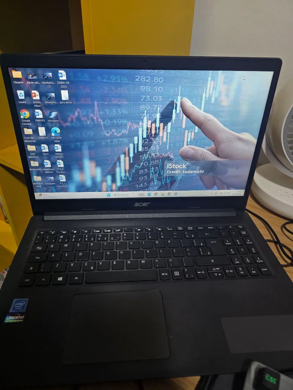 Notebook Acer Aspire A315-34 - 8GB RAM / Celeron N4000C - Foto 2