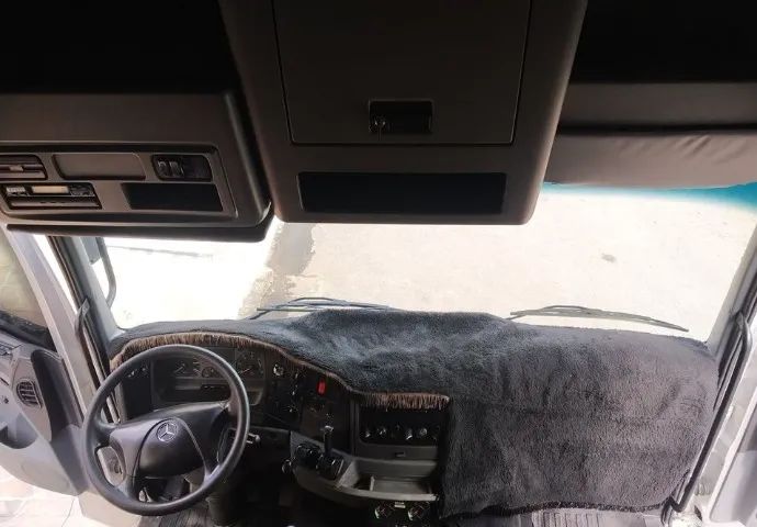  Mb axor 2035 4x2 ano 2010 - Foto 3