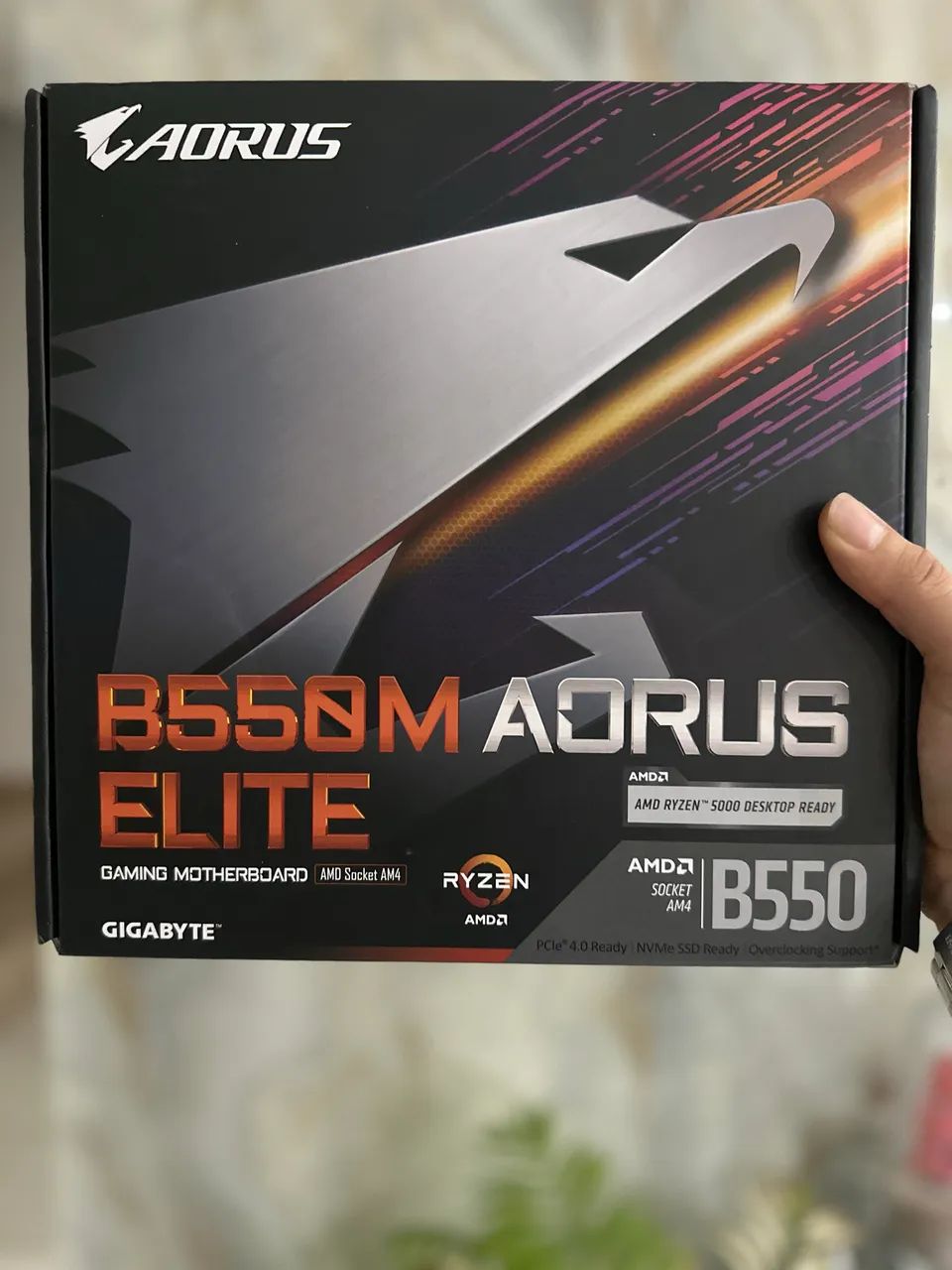 Placa mãe b550 Aorus Elite - Lacrada - Foto 3
